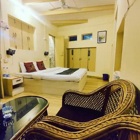 Yogi Soul P Guesthouse Varanasi Eksteriør billede