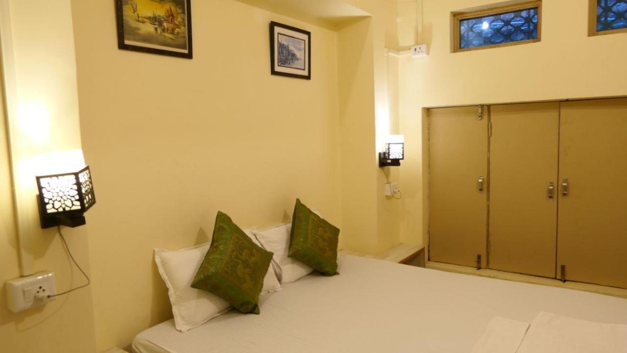 Yogi Soul P Guesthouse Varanasi Eksteriør billede
