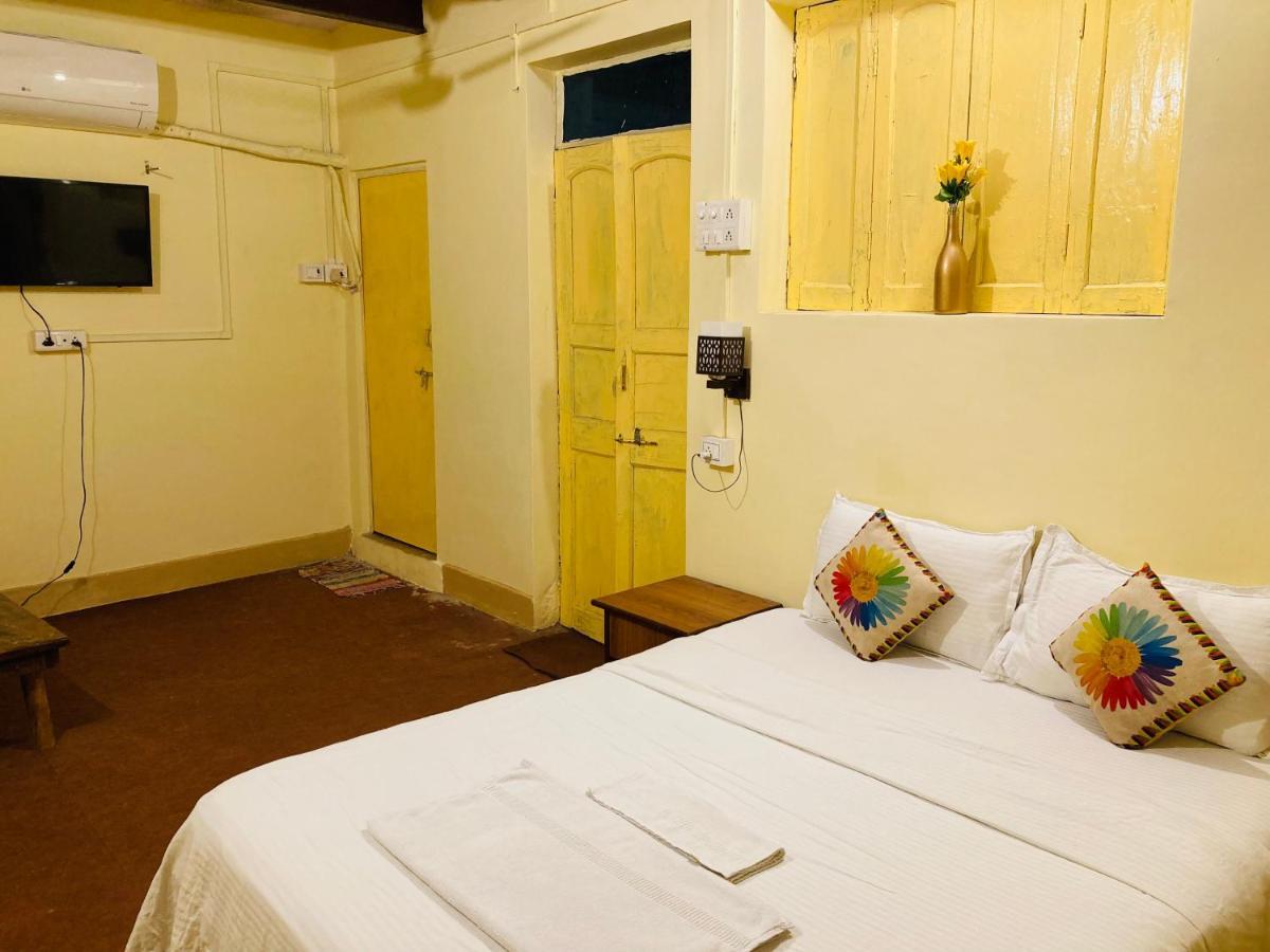Yogi Soul P Guesthouse Varanasi Eksteriør billede