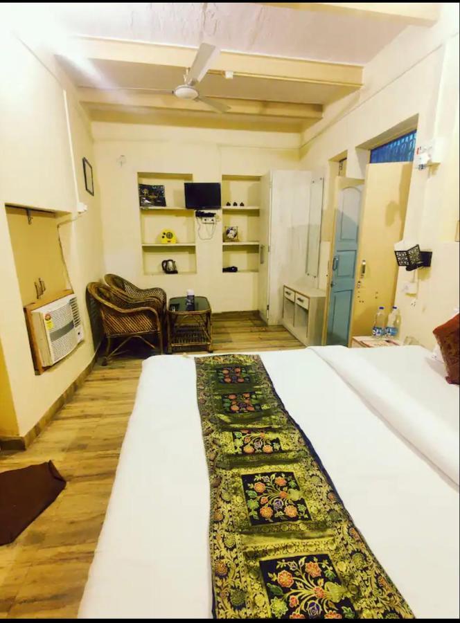 Yogi Soul P Guesthouse Varanasi Eksteriør billede